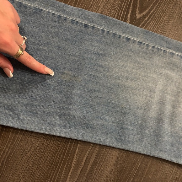 Levi's Relaxed Fit Light Blue Jeans - Picture 8 of 9